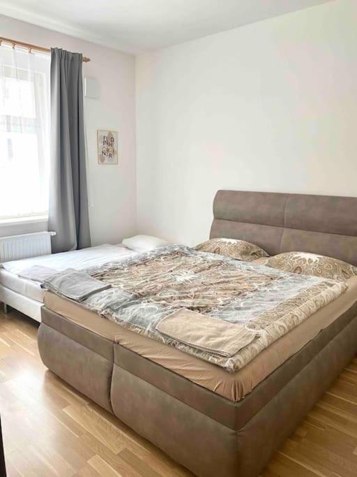 Апартаменты Spacious 2br 6min From Castle! Прага